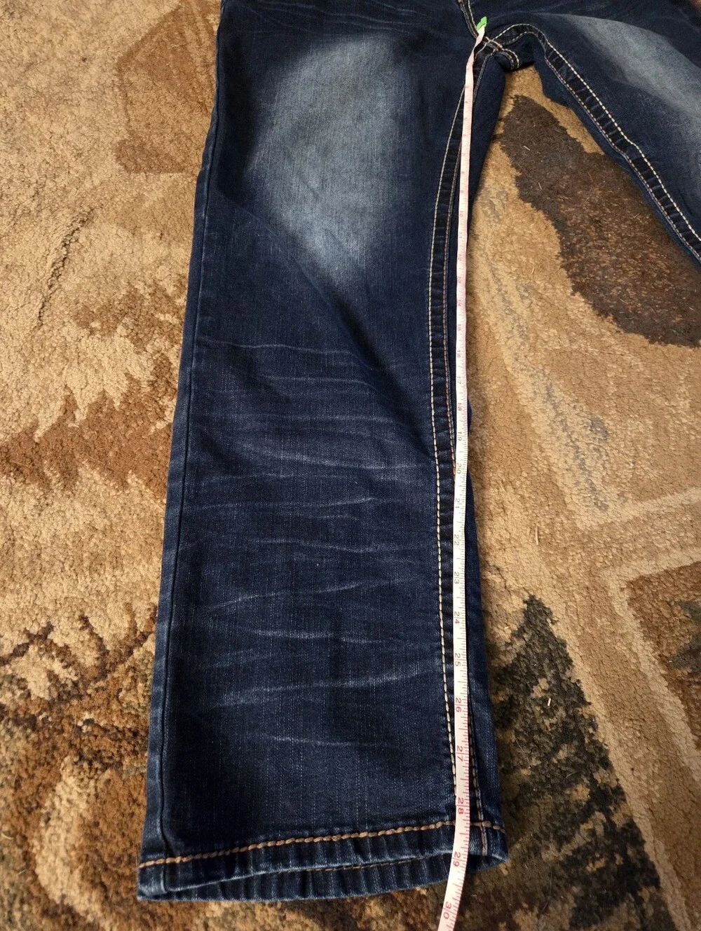 True Luck Men's Jeans Stretch Medium Wash Size 34x30 Embroidered Bootcut EUC